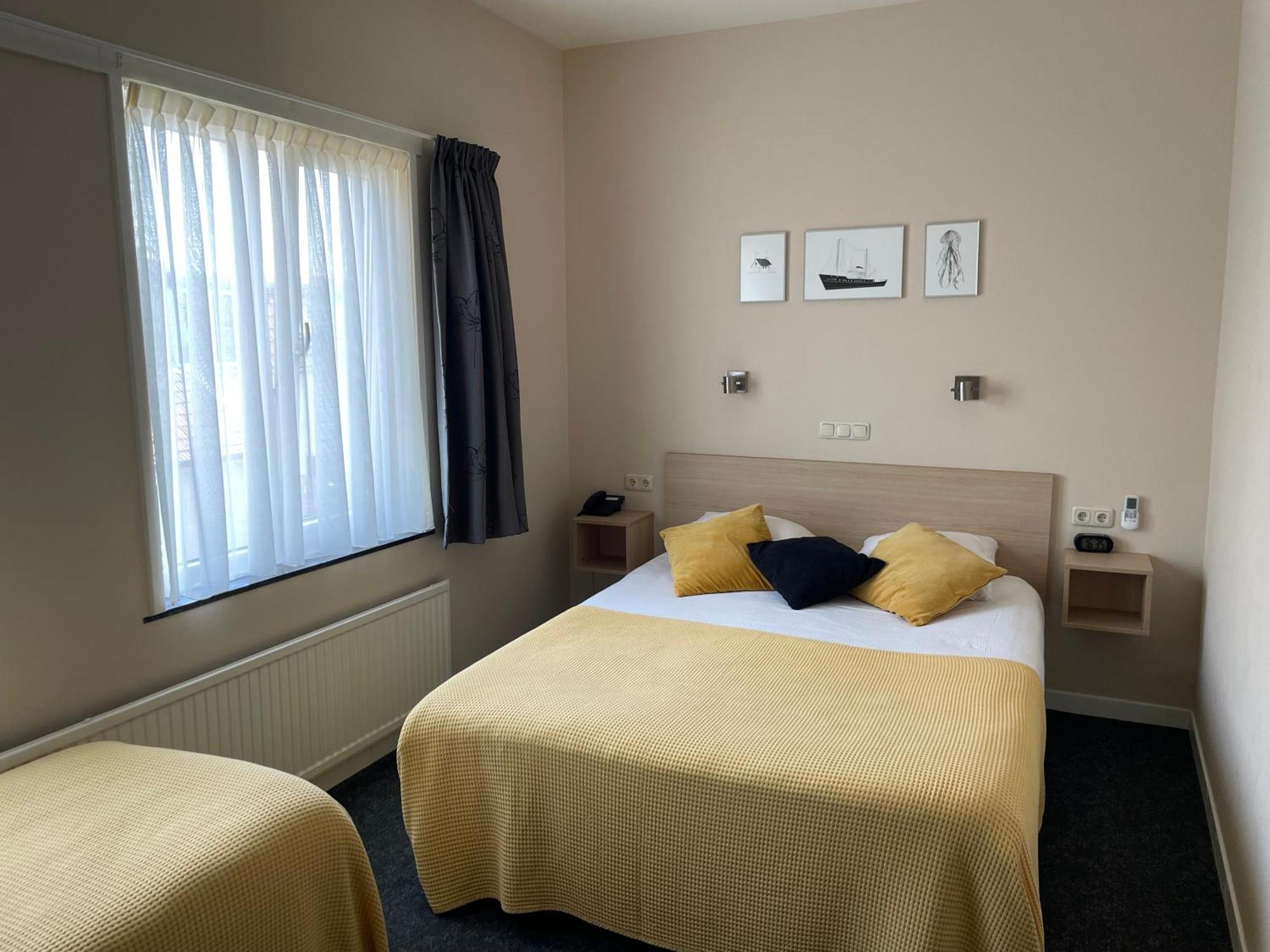 Hotel Oepkes เวสต์-เทอร์เชลลิง ภายนอก รูปภาพ