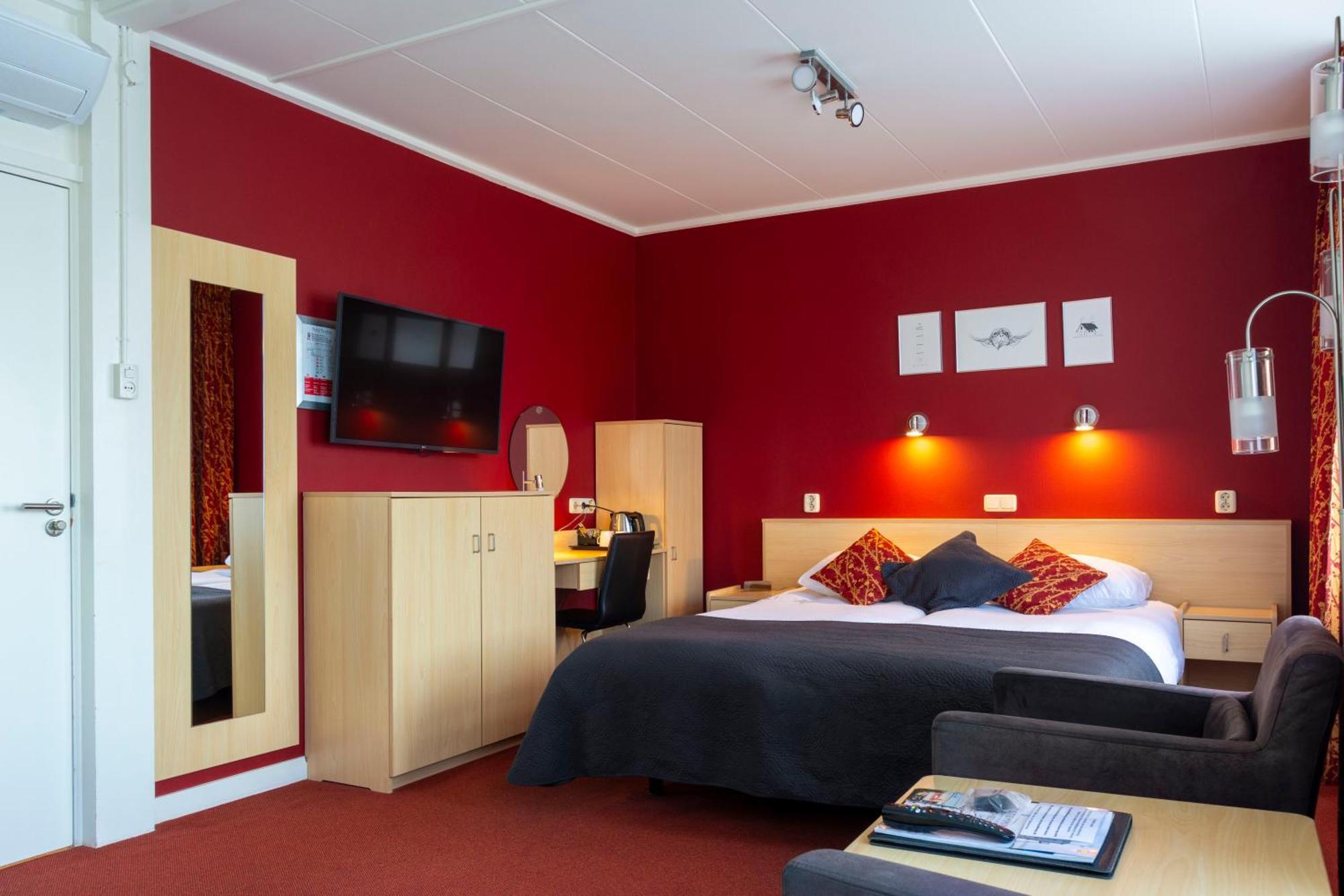 Hotel Oepkes เวสต์-เทอร์เชลลิง ภายนอก รูปภาพ
