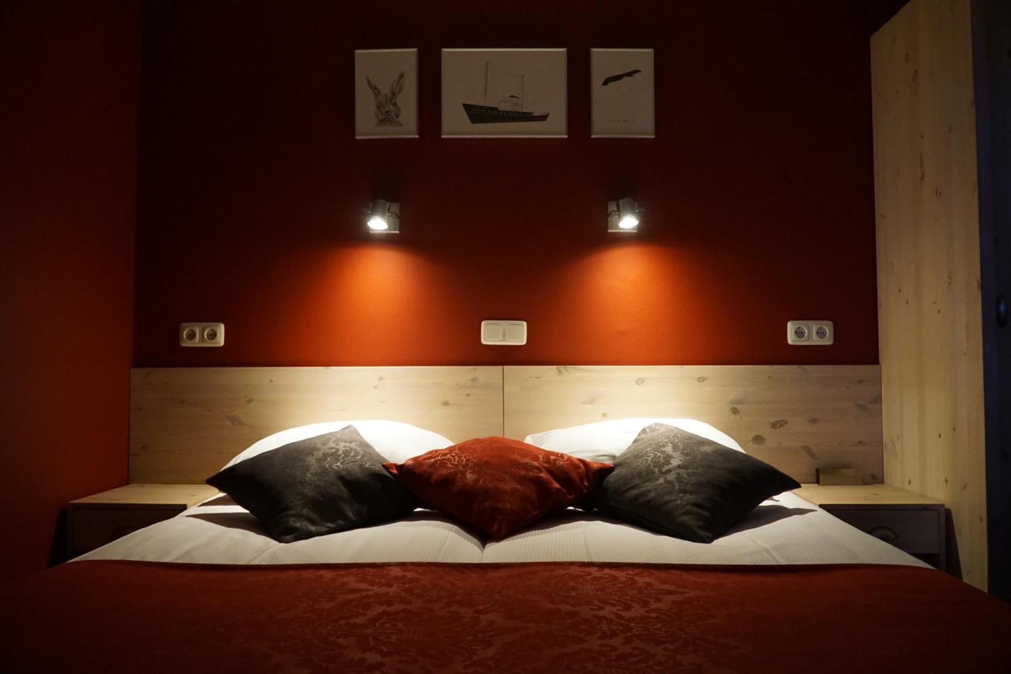 Hotel Oepkes เวสต์-เทอร์เชลลิง ภายนอก รูปภาพ